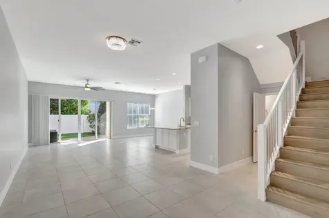4924 Pointe Midtown Way Palm Beach Gardens FL 33418
