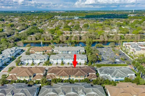4924 Pointe Midtown Way Palm Beach Gardens FL 33418