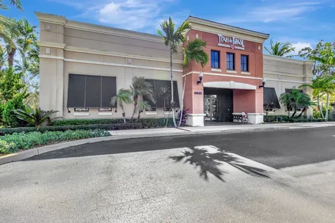 4924 Pointe Midtown Way Palm Beach Gardens FL 33418