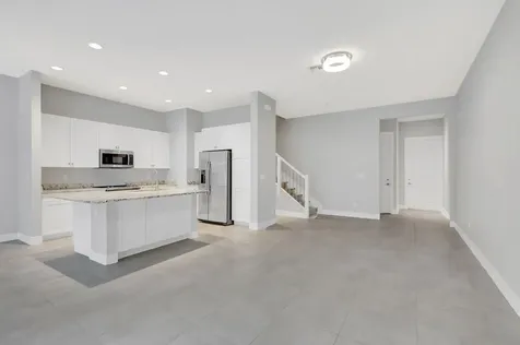 4924 Pointe Midtown Way Palm Beach Gardens FL 33418
