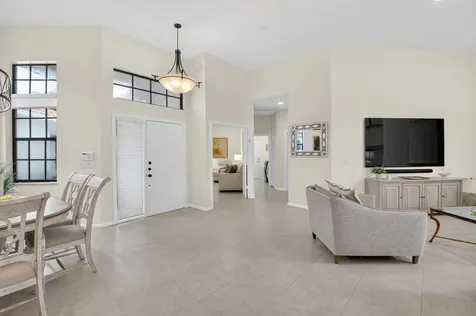 2462 Nw 63rd Street Boca Raton FL 33496