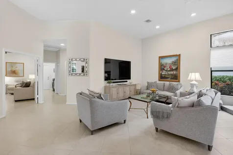 2462 Nw 63rd Street Boca Raton FL 33496