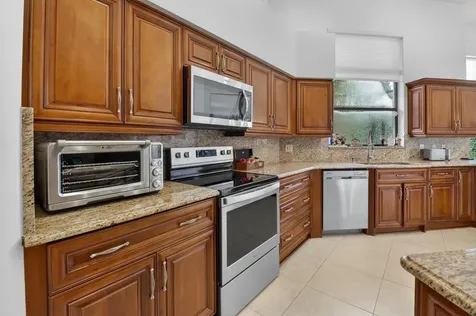 2462 Nw 63rd Street Boca Raton FL 33496