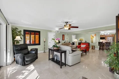 129 S Golfview Road Lake Worth Beach FL 33460