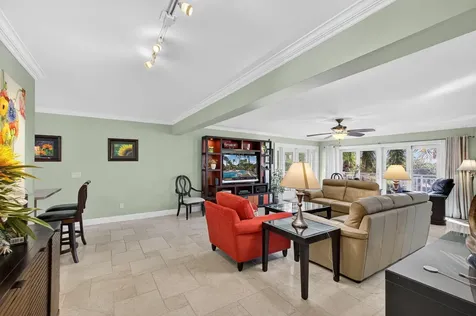129 S Golfview Road Lake Worth Beach FL 33460