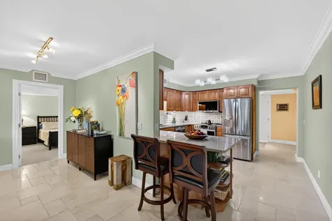 129 S Golfview Road Lake Worth Beach FL 33460