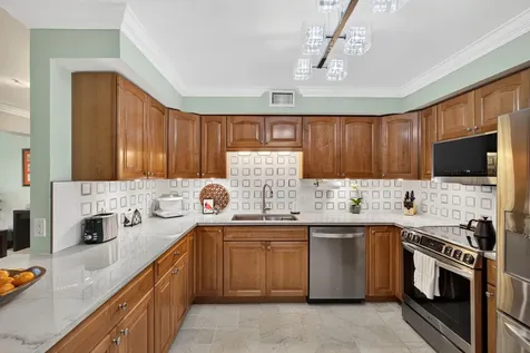 129 S Golfview Road Lake Worth Beach FL 33460