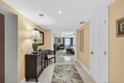 129 S Golfview Road Lake Worth Beach FL 33460