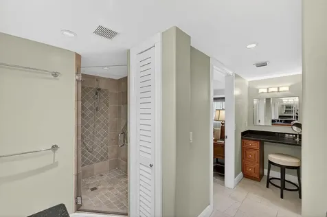 129 S Golfview Road Lake Worth Beach FL 33460