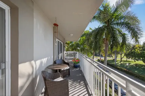 129 S Golfview Road Lake Worth Beach FL 33460