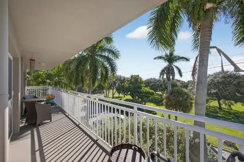 129 S Golfview Road Lake Worth Beach FL 33460