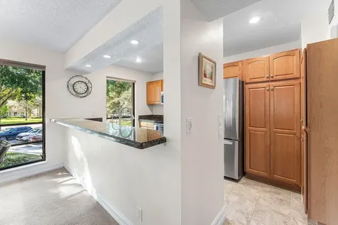 606 Brackenwood Cove Palm Beach Gardens FL 33418