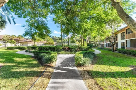 606 Brackenwood Cove Palm Beach Gardens FL 33418
