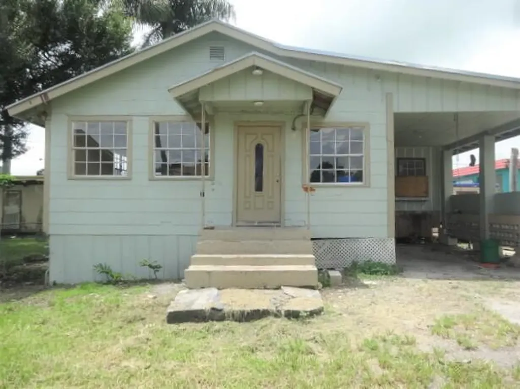 216 Sw Avenue D Belle Glade FL 33430