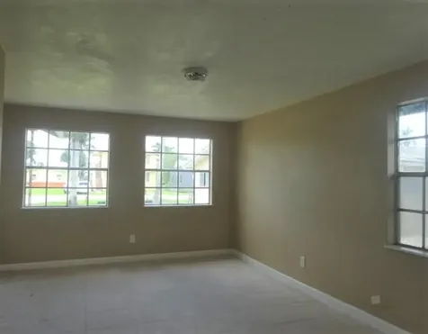 216 Sw Avenue D Belle Glade FL 33430