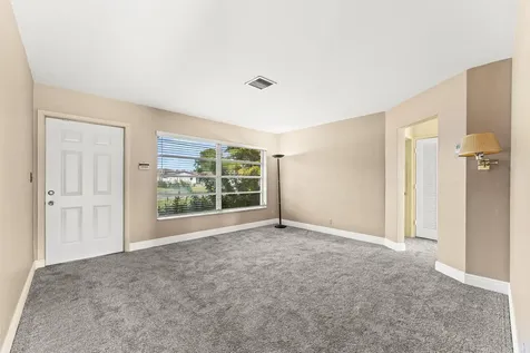 2000 Nw 33rd Court Oakland Park FL 33309