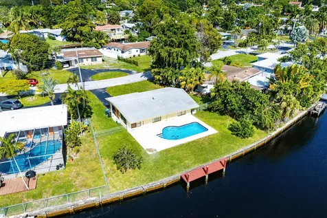 2000 Nw 33rd Court Oakland Park FL 33309