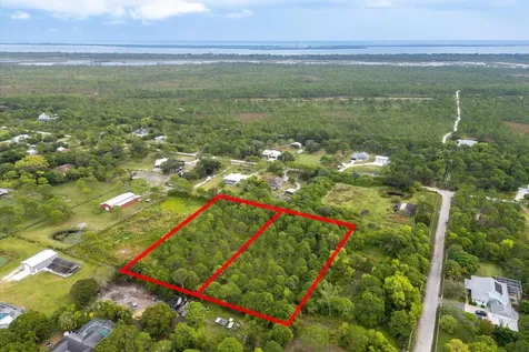 04 Tilton Road Port Saint Lucie FL 34952