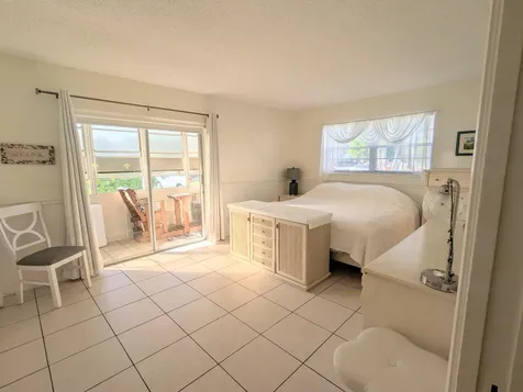 76 Dorchester D West Palm Beach FL 33417
