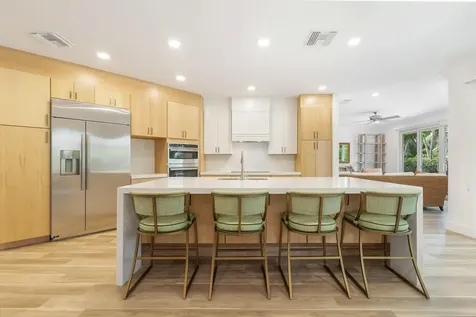 3317 Embassy Drive West Palm Beach FL 33401