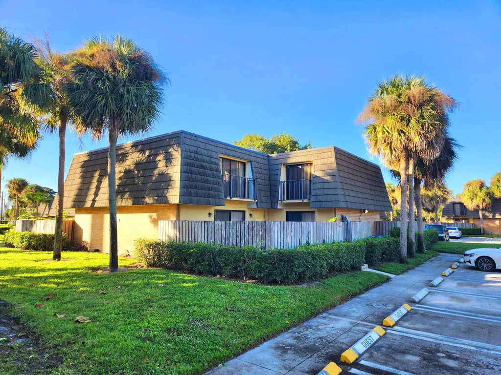 4514 45th Way West Palm Beach FL 33407