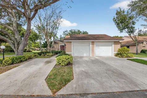 8315 Springlake Drive Boca Raton FL 33496