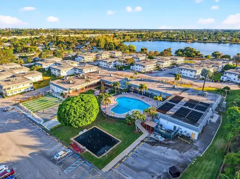 2880 Lake Osborne Drive Lake Worth Beach FL 33461