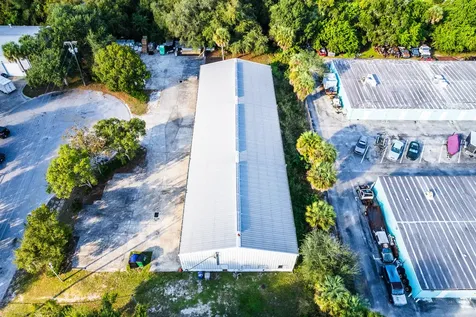 820 35th Court Vero Beach FL 32968