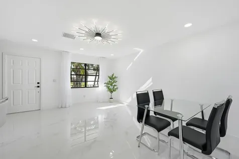 571 Piedmont L Delray Beach FL 33484