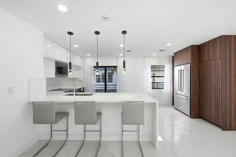 571 Piedmont L Delray Beach FL 33484