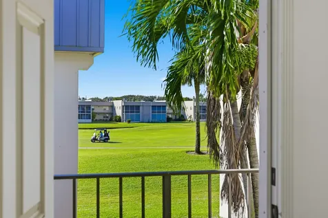 571 Piedmont L Delray Beach FL 33484