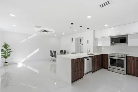 571 Piedmont L Delray Beach FL 33484