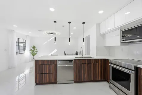 571 Piedmont L Delray Beach FL 33484