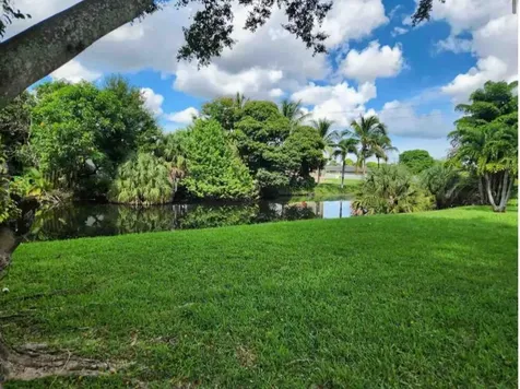 2061 Nw 46th Avenue Lauderhill FL 33313