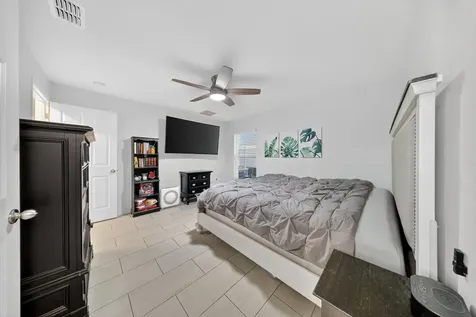 949 Sw Fisherman Avenue Port Saint Lucie FL 34953