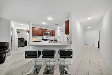 949 Sw Fisherman Avenue Port Saint Lucie FL 34953
