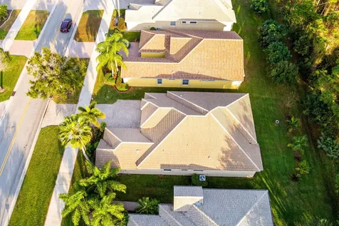 665 Sw Sw Lake Charles Circle Port Saint Lucie FL 34986