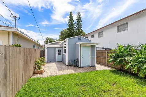 409 S M Street Lake Worth Beach FL 33460