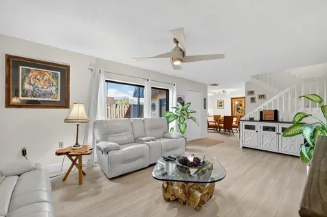 5773 Se Windsong Lane Stuart FL 34997