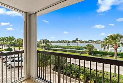 19670 Beach Road Jupiter FL 33469