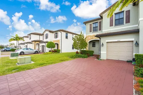 11101 W 33rd Court Hialeah FL 33018
