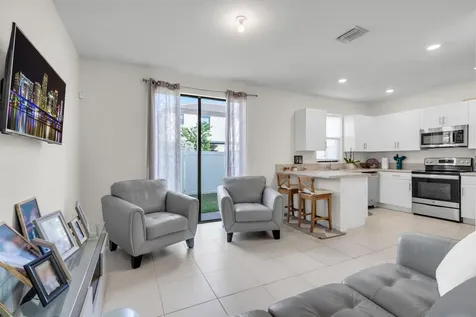 11101 W 33rd Court Hialeah FL 33018