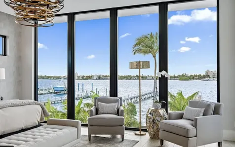 807 N Atlantic Drive Lantana FL 33462