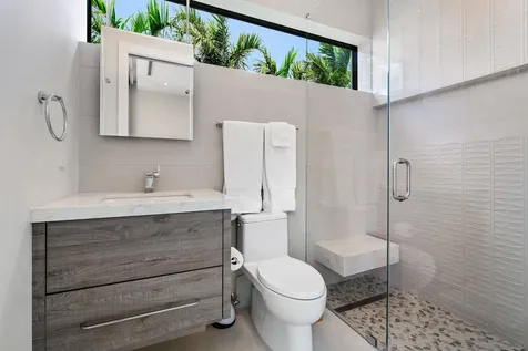 807 N Atlantic Drive Lantana FL 33462