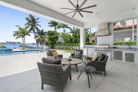 807 N Atlantic Drive Lantana FL 33462