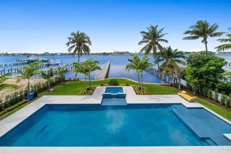 807 N Atlantic Drive Lantana FL 33462