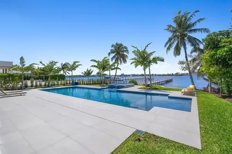 807 N Atlantic Drive Lantana FL 33462