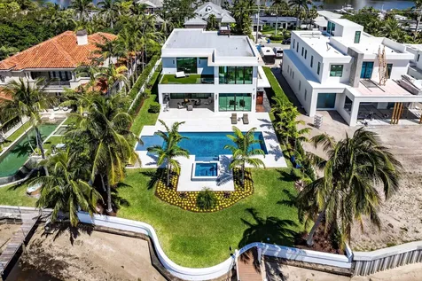 807 N Atlantic Drive Lantana FL 33462