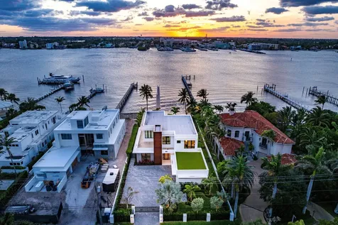 807 N Atlantic Drive Lantana FL 33462