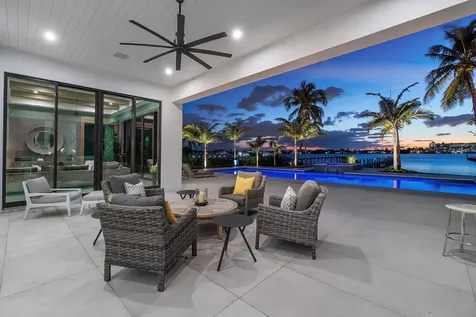 807 N Atlantic Drive Lantana FL 33462